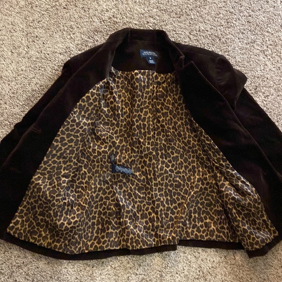 Brown Jones, New York signature suede jacket with cheetah print inside - Picture 4 of 4